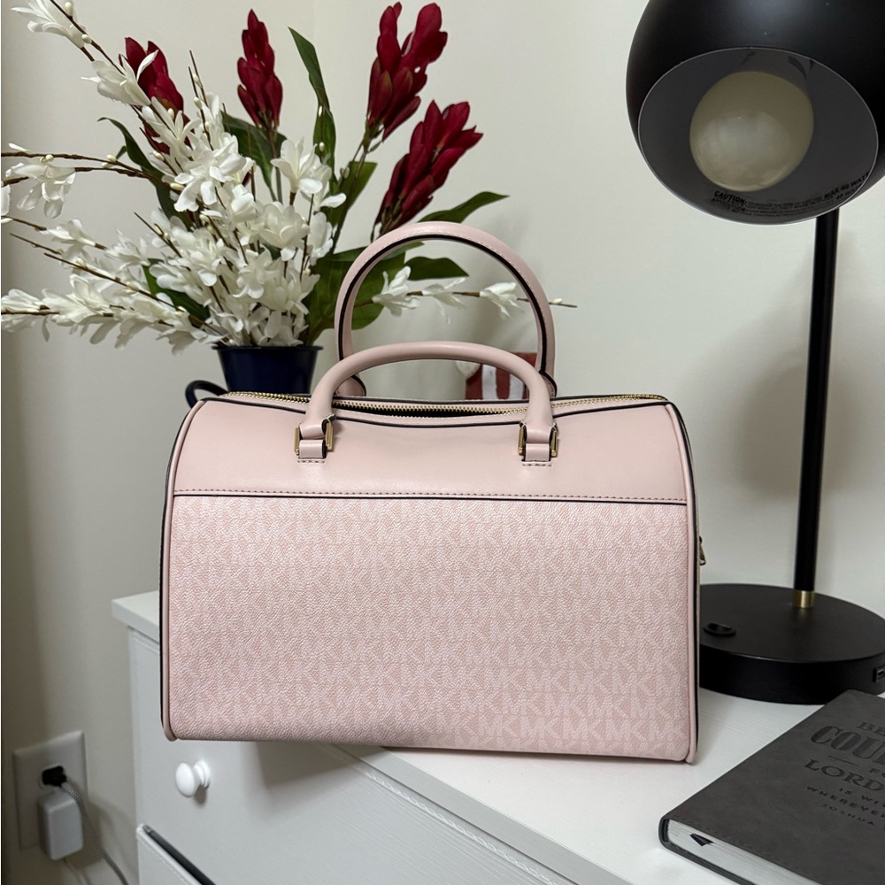 Michael Kors Blush Pink Satchel and Wallet - Picture 2 of 11
